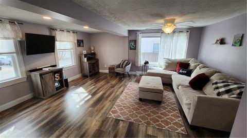 153 Northup St, Warwick, RI 02889 photo 2