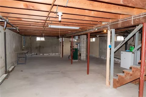25 Cactus St, Warwick, RI 02886 photo 32