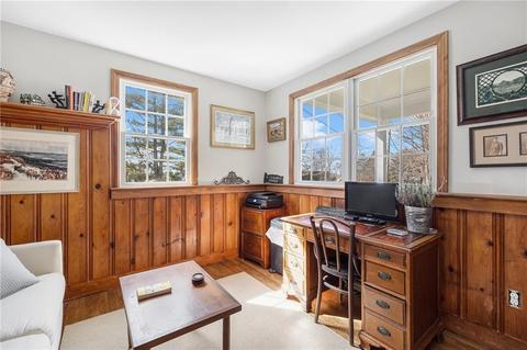 3 Circle Dr, Middletown, RI 02842 photo 20