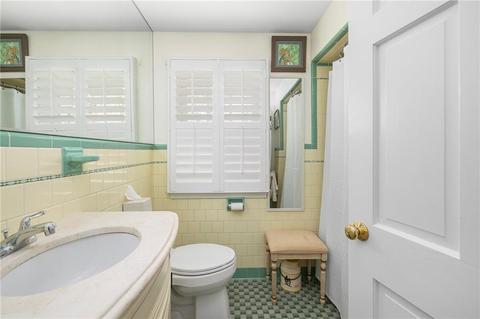 3 Circle Dr, Middletown, RI 02842 photo 29