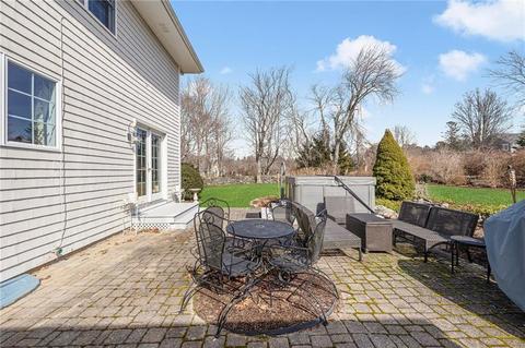 3 Circle Dr, Middletown, RI 02842 photo 40