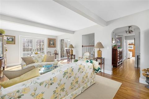 3 Circle Dr, Middletown, RI 02842 photo 18