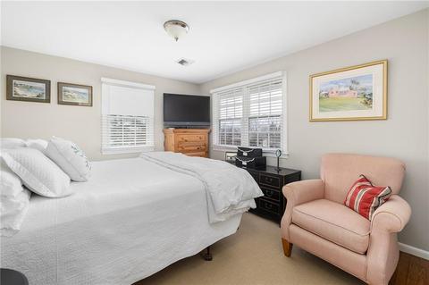3 Circle Dr, Middletown, RI 02842 photo 27