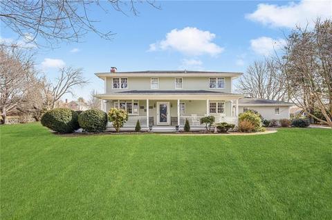 3 Circle Dr, Middletown, RI 02842 photo 48