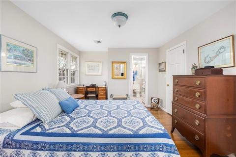 3 Circle Dr, Middletown, RI 02842 photo 35