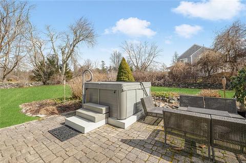 3 Circle Dr, Middletown, RI 02842 photo 39