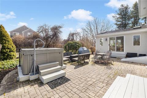 3 Circle Dr, Middletown, RI 02842 photo 38