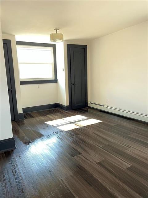 902 Main Ave, Warwick, RI 02886 photo 6