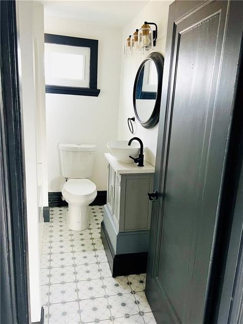 902 Main Ave, Warwick, RI 02886 photo 7