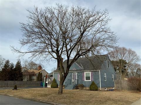 28 Keystone Dr, Warwick, RI 02889 photo 2