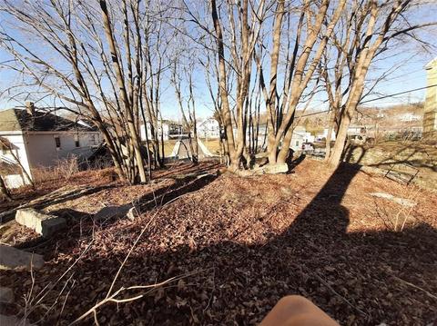 30 Pierce St, Westerly, RI 02891 photo 2