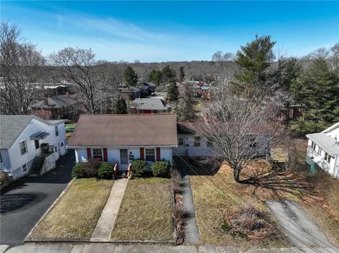 49 Spring St, Westerly, RI 02891 photo 2