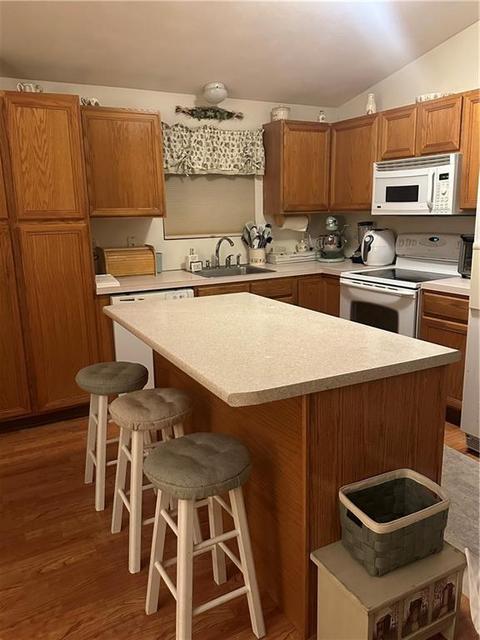 2 Partridge Dr, Coventry, RI 02816 photo 5