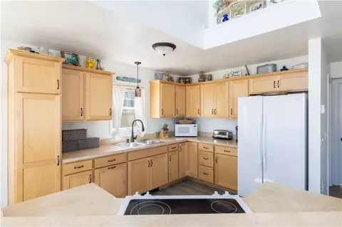 6 Benson Ave, Westerly, RI 02891 photo 13