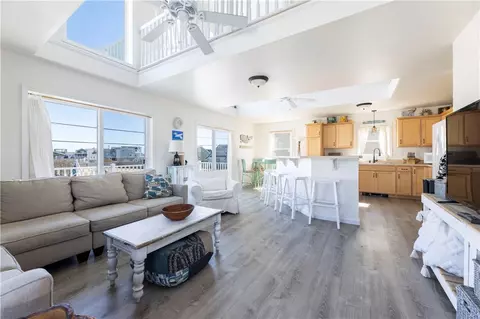 6 Benson Ave, Westerly, RI 02891 photo 10