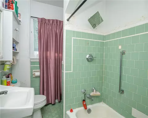35 Rowan St, Providence, RI 02908 photo 33
