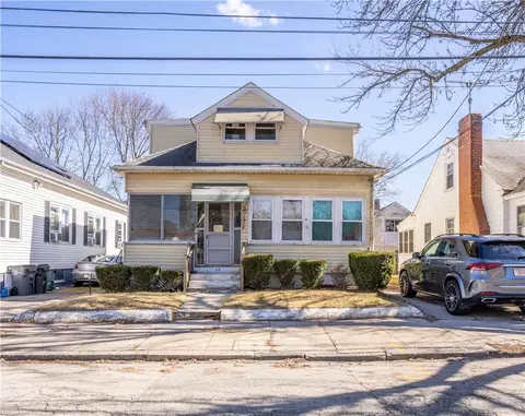 35 Rowan St, Providence, RI 02908 photo 2