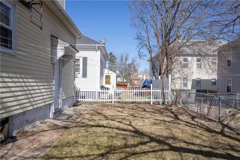 35 Rowan St, Providence, RI 02908 photo 8