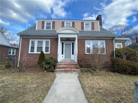 309 Lowell Ave, Providence, RI 02909