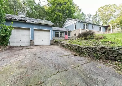 177 Chestnut Oak Rd, Glocester, RI 02814