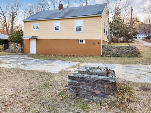 10 Paulette St, Mapleville, RI 02839 photo 3