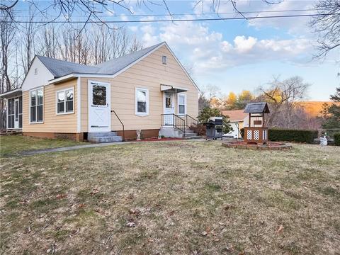 10 Paulette St, Mapleville, RI 02839 photo 5