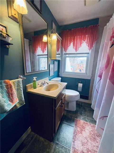 34 Macarthur Dr, Warwick, RI 02889 photo 24
