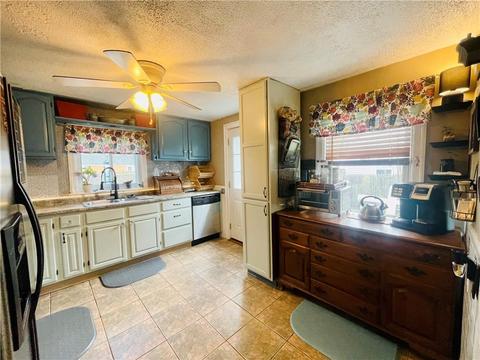34 Macarthur Dr, Warwick, RI 02889 photo 6