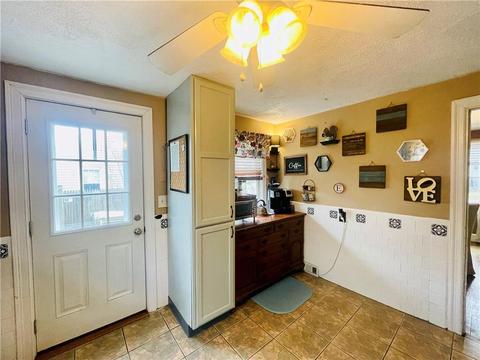 34 Macarthur Dr, Warwick, RI 02889 photo 10