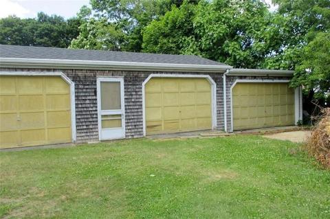 1374 Slade St, Fall River, MA 02721 photo 9
