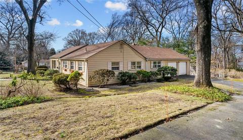 25 Bruce Ln, Warwick, RI 02886 photo 3