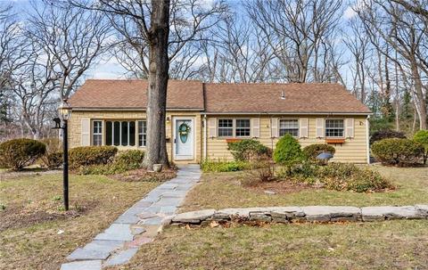 25 Bruce Ln, Warwick, RI 02886 photo 1