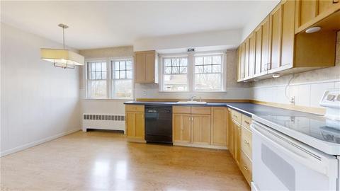 83 Lefrancois Blvd, Woonsocket, RI 02895 photo 3