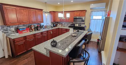 15 Elder Pl, Providence, RI 02909 photo 5