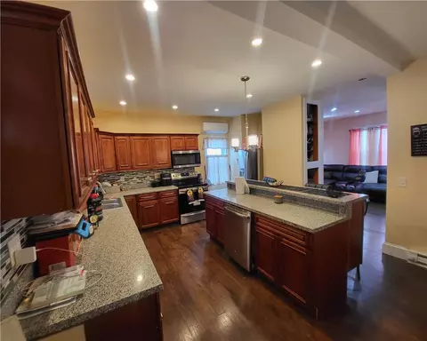 15 Elder Pl, Providence, RI 02909 photo 19