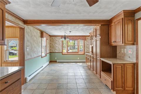 295 Potters Ave, Warwick, RI 02886 photo 11