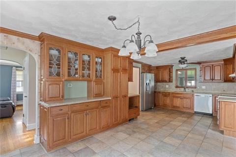 295 Potters Ave, Warwick, RI 02886 photo 9