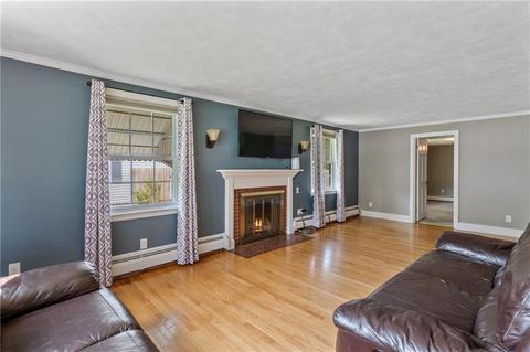 295 Potters Ave, Warwick, RI 02886 photo 4