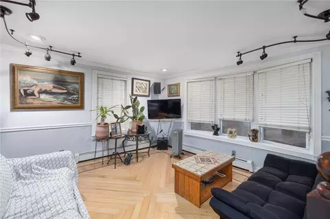 32 Railroad Row, Warwick, RI 02886 photo 16