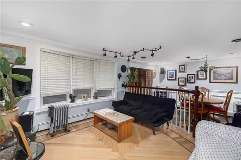 32 Railroad Row, Warwick, RI 02886 photo 18