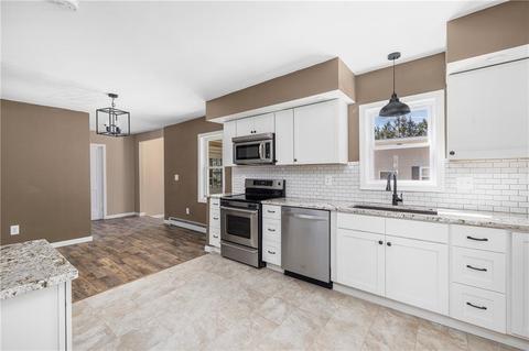 680 Main Ave, Warwick, RI 02886 photo 7