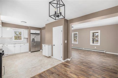 680 Main Ave, Warwick, RI 02886 photo 2