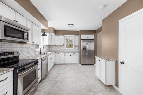 680 Main Ave, Warwick, RI 02886 photo 5