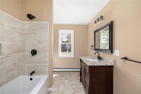 680 Main Ave, Warwick, RI 02886 photo 15