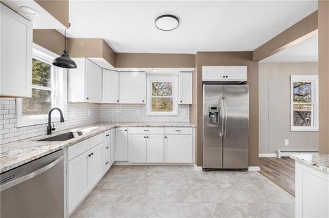 680 Main Ave, Warwick, RI 02886 photo 6