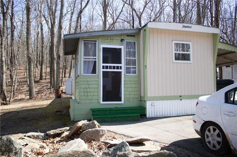 5 Hillside Dr, Burrillville, RI 02839 photo 4