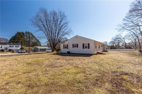 260 Beacon Ave, Woonsocket, RI 02895 photo 47