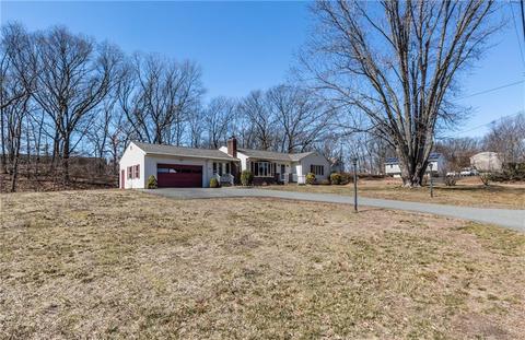 260 Beacon Ave, Woonsocket, RI 02895 photo 4
