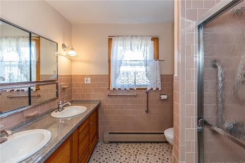 260 Beacon Ave, Woonsocket, RI 02895 photo 33