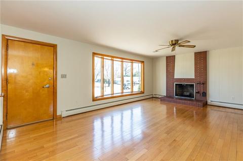 260 Beacon Ave, Woonsocket, RI 02895 photo 5